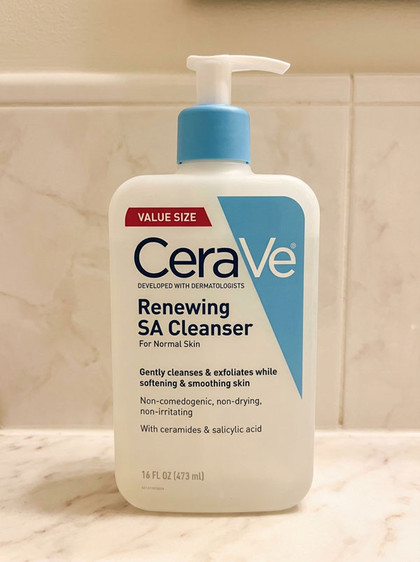 CeraVe-Renewing-Salicylic-Acid-Cleanser,-Formulated-With-Hyaluronic-Acid,-Niacinamide,-&-Ceramides,-Gentle-BHA-Exfoliating-Face-Wash-Smooths-&-Softens-Skin,-Non-Comedogenic-&-Fragrance-Free,-16-Ounce